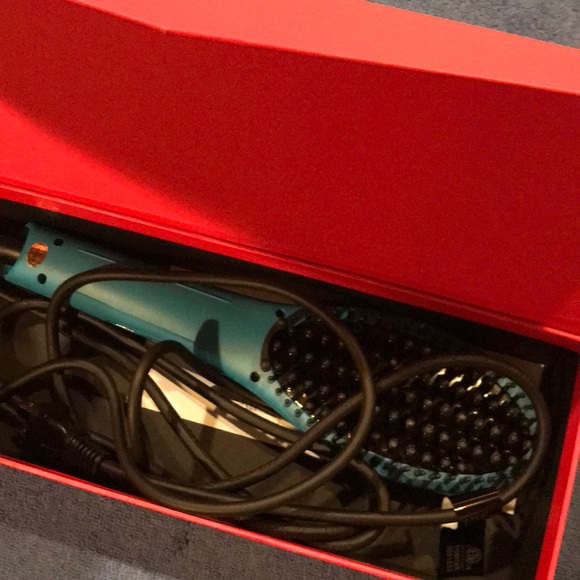 Philosophy of Hair Thermal Styling Brush - Picture 1 of 8